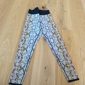 ULTRACOR leggings, medium, 24 in inseam